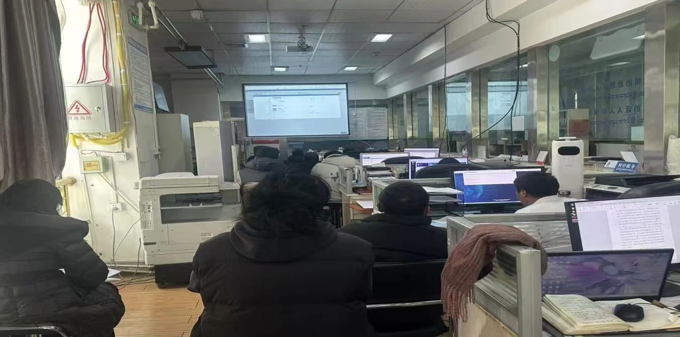 巴青县召开“高效办成一件事”工作推进会.jpg